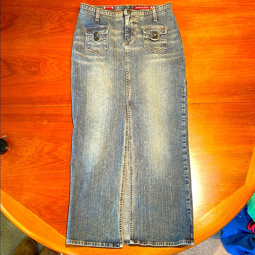 Guess vintage long denim skirt size 24